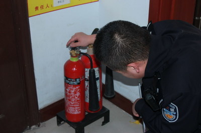 豐鎮車站派出所深入管內單位開展節前消防安全大檢查